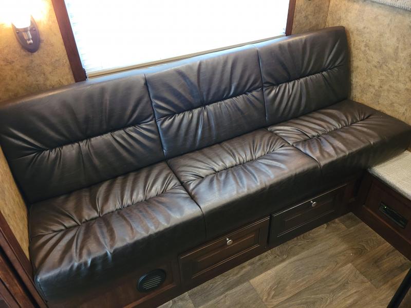 2022 Exiss Escape 7408 Living Quarters Horse Trailer 4 Horse Living