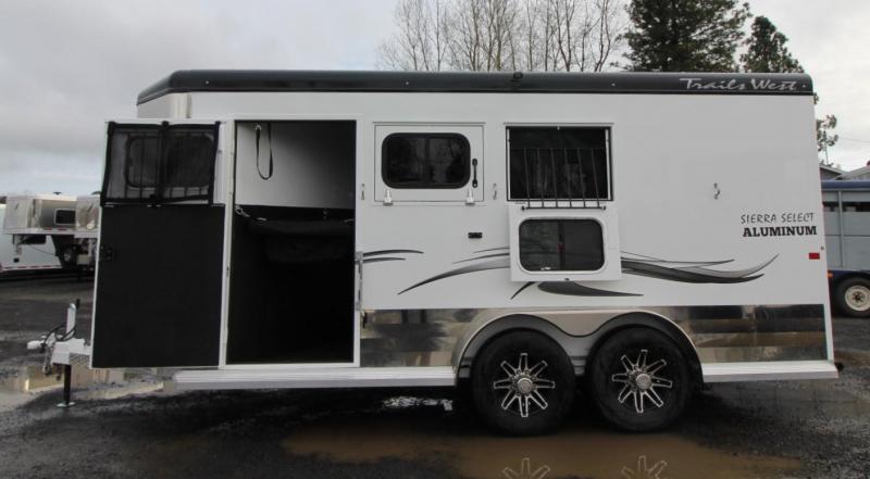 2020 Trails West Sierra Select 7'6" Tall 3 Horse Trailer Seamless Aluminum Vacuum Bonded Walls & Roof 2020 Trails West Sierra Select 7'6" Tall 3 Horse Trailer Seamless Aluminum Vacuum Bonded Walls & Roof