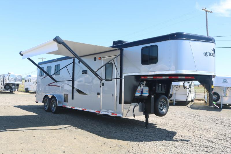 2022 Bison Trailers Quickdraw Power Awning Stud Divider Lined