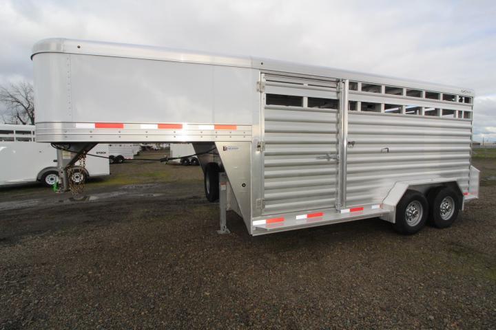 2021 Exiss 716 Stock Trailer-Center Gate-Sliders-Escape Door 2021 Exiss 716 Stock Trailer-Center Gate-Sliders-Escape Door