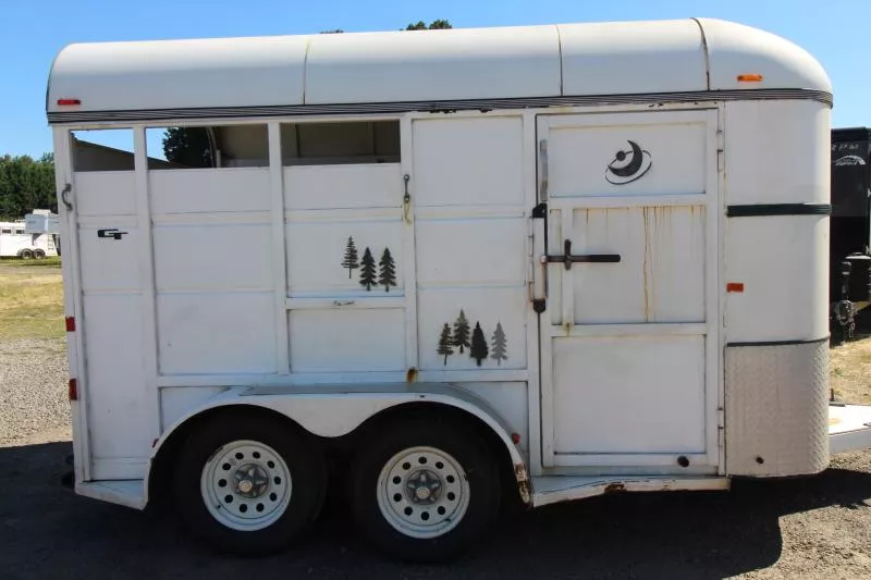 used Horse Trailers Thuro-Bilt  for sale, in Woodland, WA Thumbnail 2