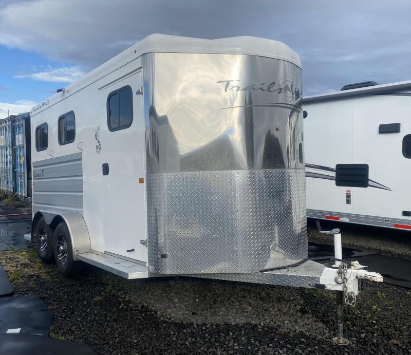 2020 Trails West Sierra BP Warmblood 7'6" Tall 2 Horse Trailer-Swing Out Saddle Rack-Lined and Insulated Horse Area 2020 Trails West Sierra BP Warmblood 7'6" Tall 2 Horse Trailer-Swing Out Saddle Rack-Lined and Insulated Horse Area