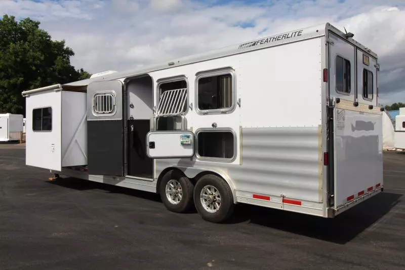 used Horse Trailers Featherlite  for sale, in Woodland, WA Thumbnail 19