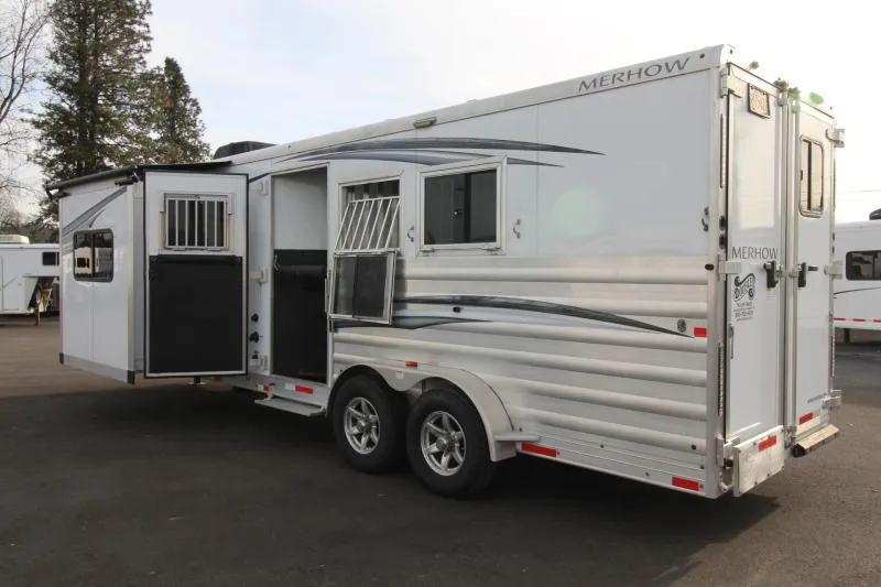 used Horse Trailers Merhow Trailers  for sale, in Woodland, WA Thumbnail 18