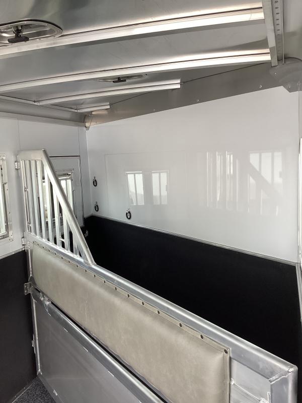 new Horse Trailers Featherlite  for sale, in Albany, OR Thumbnail 7