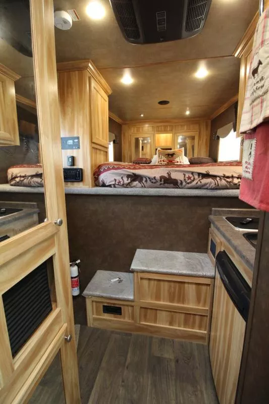 used Horse Trailers Exiss Trailers  for sale, in Woodland, WA Thumbnail 3