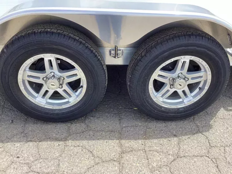 new Equipment / Flatbed Trailers Featherlite  for sale, in Albany, OR Thumbnail 5