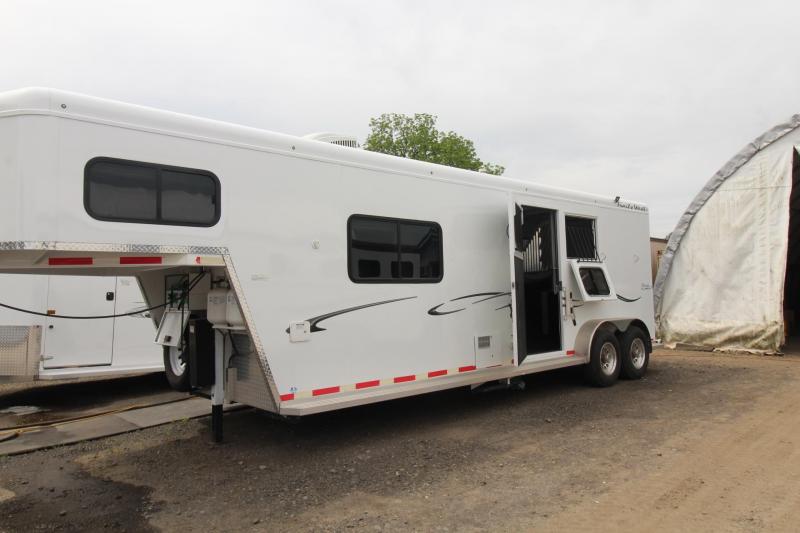 2018 Trails West Classic 10x10 LQ 2 Horse Trailer W/ side tack 2018 Trails West Classic 10x10 LQ 2 Horse Trailer W/ side tack