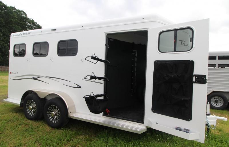 2023 Trails West 3 Horse Trailer Swing out saddle rack Aluminum