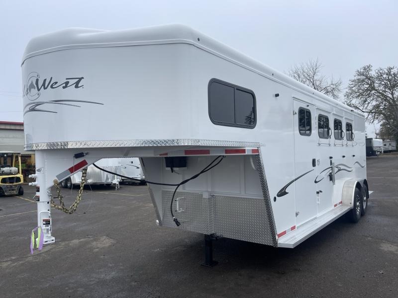 2023 SunLite Trailers S75 Sirius Warmblood Horse Trailer 8ft Tall