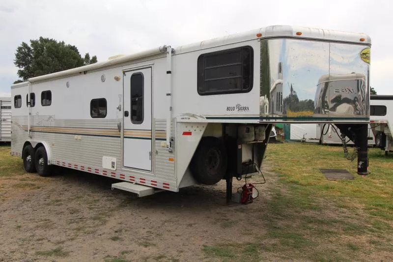 used Horse Trailers Sundowner Trailers  for sale, in Woodland, WA Thumbnail 2