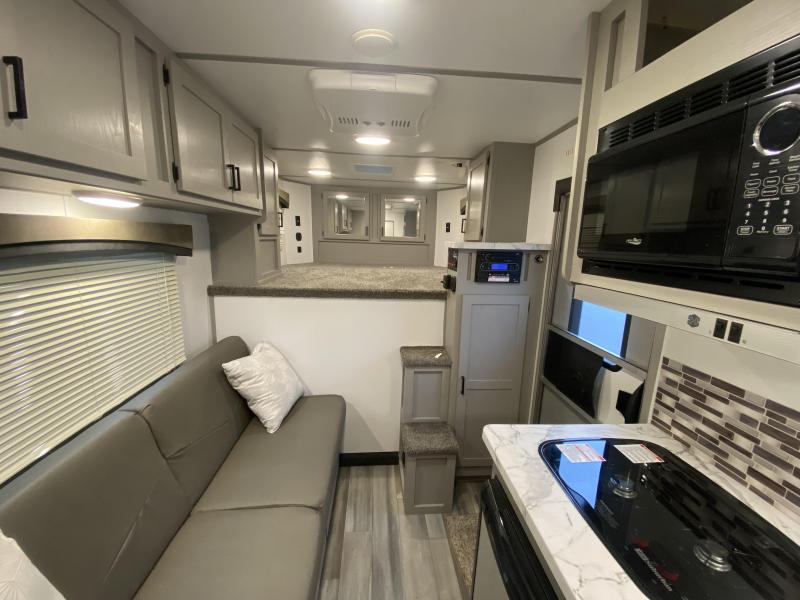 2022 Bison Trailers Ranger 2 Horse 7208 Horse Trailer w/Air Cond