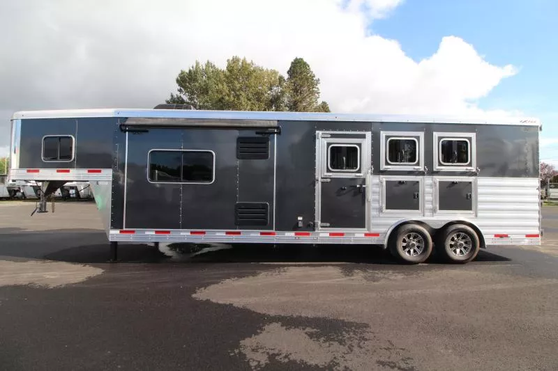used Horse Trailers Exiss Trailers  for sale, in Woodland, WA Thumbnail 31