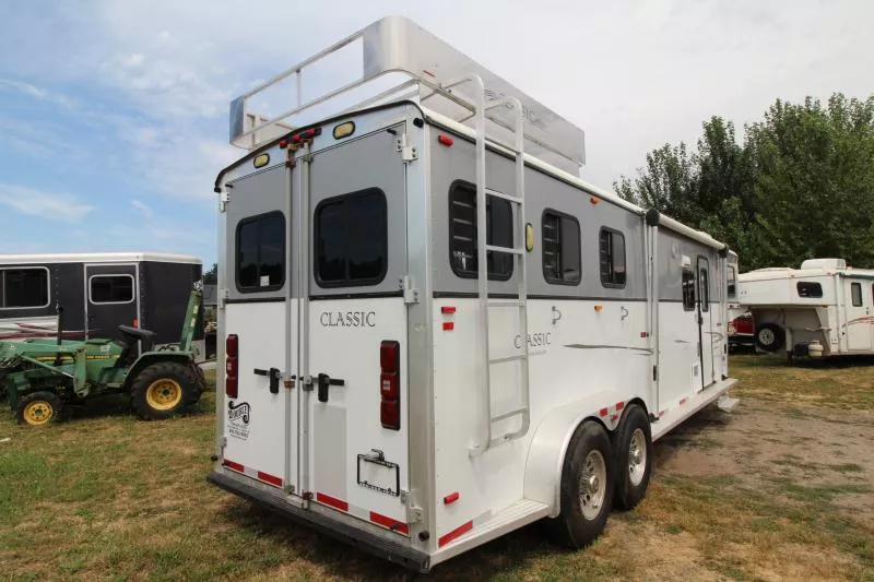 used Horse Trailers Classic Manufacturing  for sale, in Woodland, WA Thumbnail 19