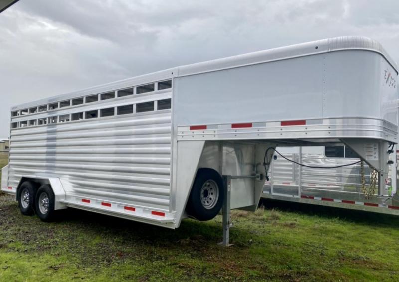 2022 Exiss STK 7020 - 7'2"Tall - Slider in Rear Door - Manual Jack - Center Gate 2022 Exiss STK 7020 - 7'2"Tall - Slider in Rear Door - Manual Jack - Center Gate