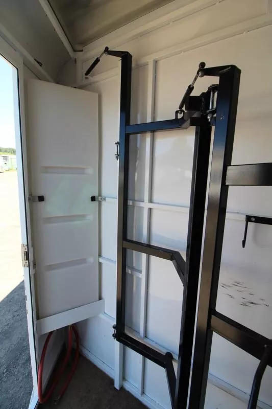 used Horse Trailers Trails West Manufacturing  for sale, in Woodland, WA Thumbnail 5