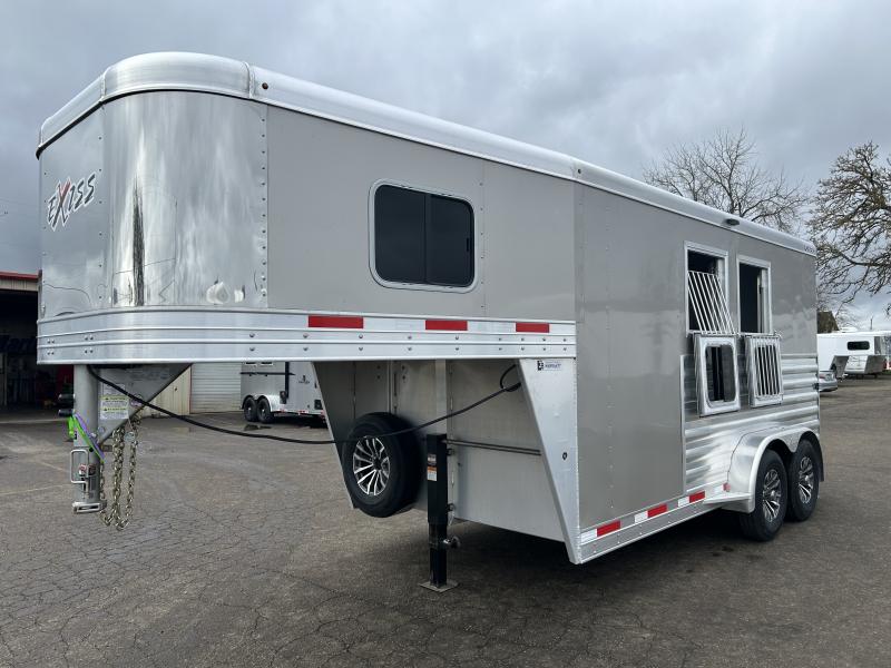  REDUCED BELOW COST! NEW 2024 Exiss 7200 2H GN - Easy Care Floor - Warmblood Height - All Aluminum