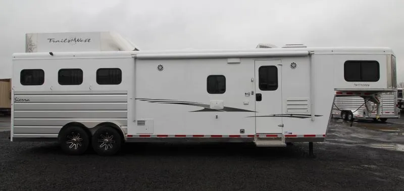 used Horse Trailers Trails West Manufacturing  for sale, in Woodland, WA Thumbnail 2
