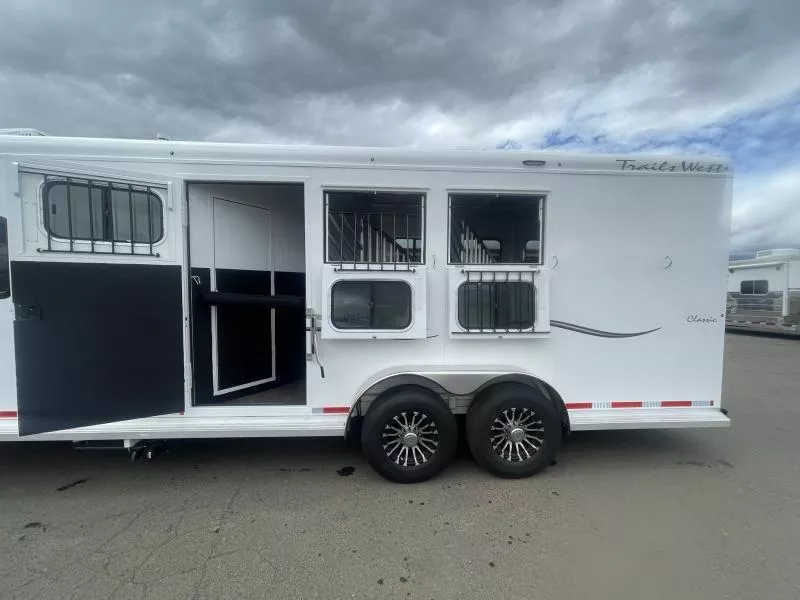 used Horse Trailers Trails West Manufacturing  for sale, in Woodland, WA Thumbnail 16