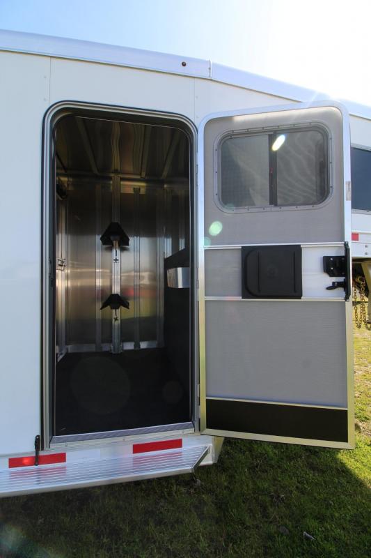 2021 EXISS 7200 ST HORSE TRAILER EASY CARE FLOORING 22" LED STRIP