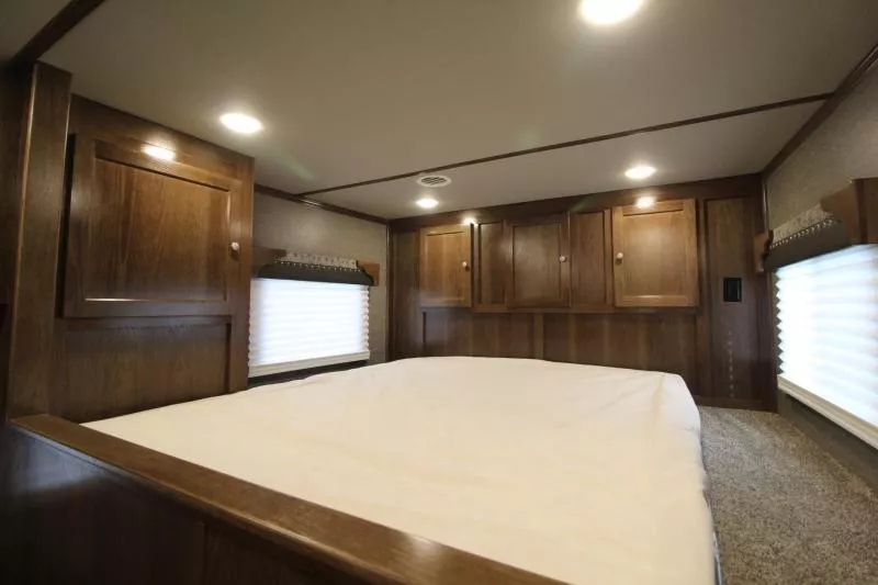 new Horse Trailers SMC Horse Trailers  for sale, in Woodland, WA Thumbnail 7