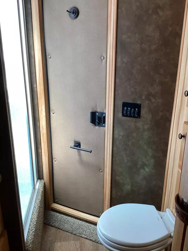 used Horse Trailers Exiss Trailers  for sale, in Albany, OR Thumbnail 22