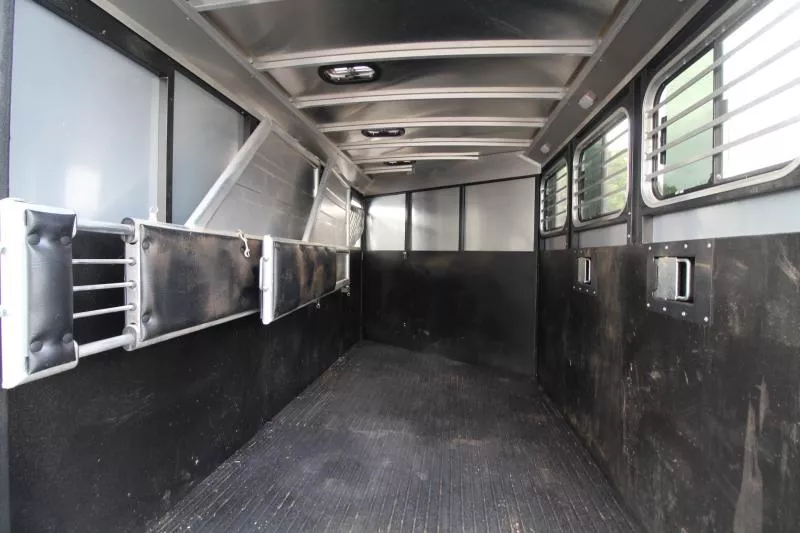 used Horse Trailers Logan Coach Trailers  for sale, in Woodland, WA Thumbnail 10