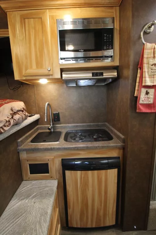 used Horse Trailers Exiss Trailers  for sale, in Woodland, WA Thumbnail 7
