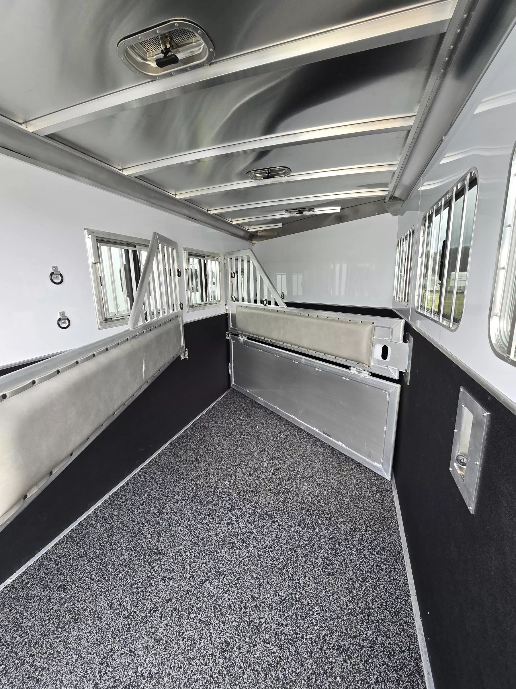 new Horse Trailers Featherlite  for sale, in Woodland, WA Thumbnail 11