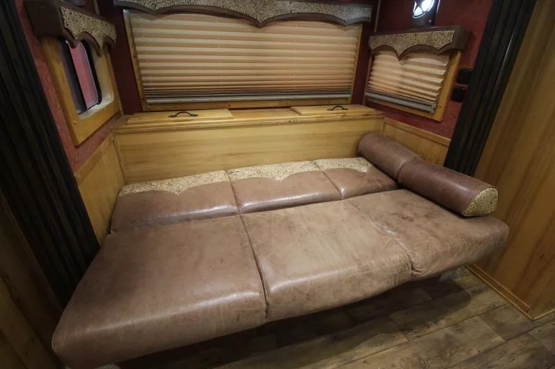 used Horse Trailers Sundowner Trailers  for sale, in Woodland, WA Thumbnail 24