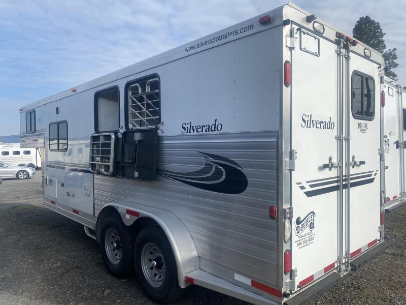 2003 Silverado 7208 8ft SW Living Quarters 2 Horse Trailer Horse