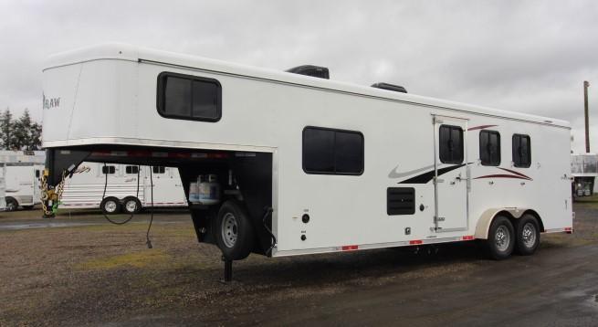 2021 Bison Trailers 7310 Quickdraw Horse Trailer 2021 Bison Trailers 7310 Quickdraw Horse Trailer