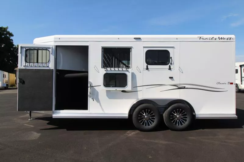 2026 Trails West Classic II 3 Horse Horse Trailer-7'4" Tall-Escape Door-Warmblood-Convenience Package