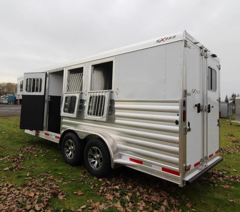 2022 Exiss 7300 GN 3 Horse Trailer - Easy Care Floor - Lower Divider Panel 2022 Exiss 7300 GN 3 Horse Trailer - Easy Care Floor - Lower Divider Panel