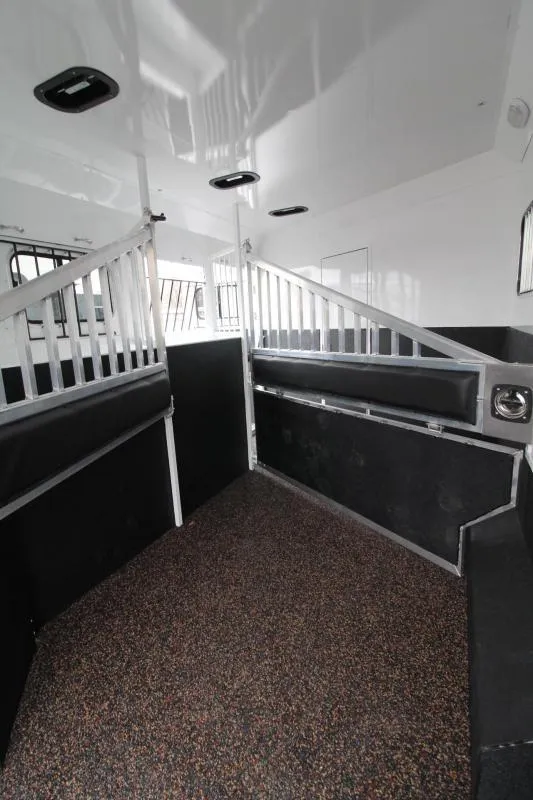 used Horse Trailers Trails West Manufacturing  for sale, in Woodland, WA Thumbnail 25