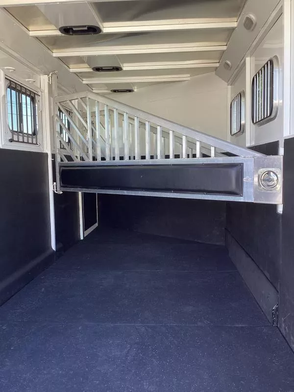 used Horse Trailers Trails West Manufacturing  for sale, in Albany, OR Thumbnail 4