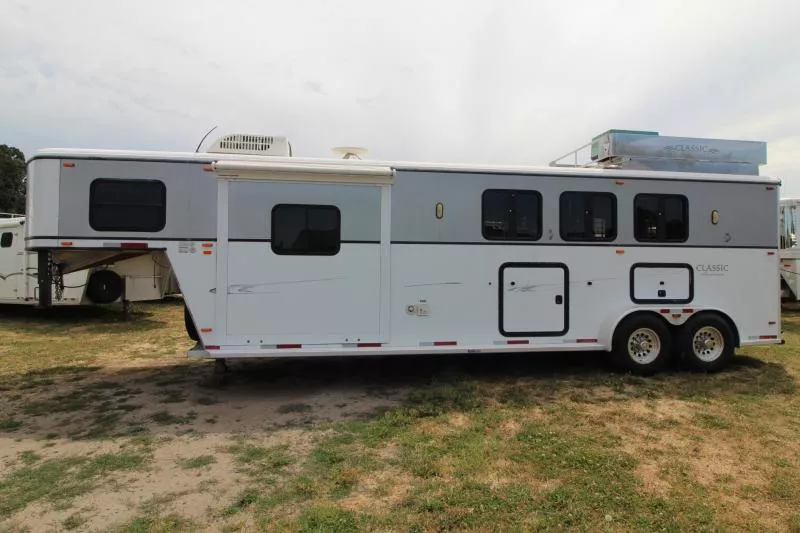 used Horse Trailers Classic Manufacturing  for sale, in Woodland, WA Thumbnail 30