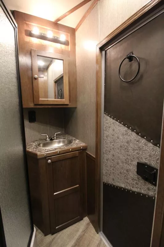 new Horse Trailers SMC Horse Trailers  for sale, in Woodland, WA Thumbnail 19