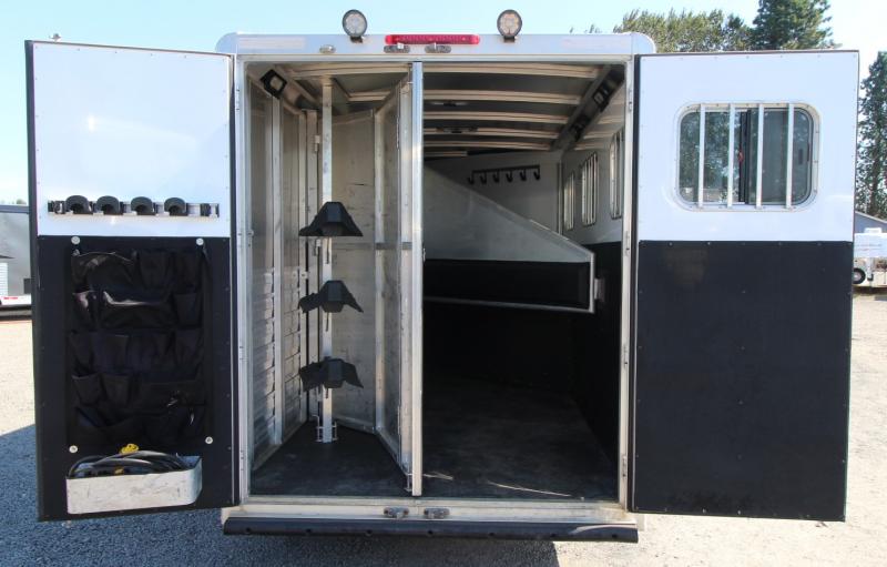 2011 Exiss Living Quarters all aluminum 3 Horse Trailer Hydraulic Jack Escape door Stud