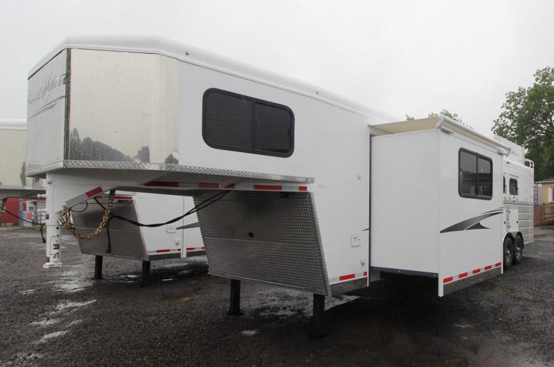 2022 Trails West Sierra 13x13 LQ Slide-Out - Side Tack - Hay Rack Horse Trailer 2022 Trails West Sierra 13x13 LQ Slide-Out - Side Tack - Hay Rack Horse Trailer