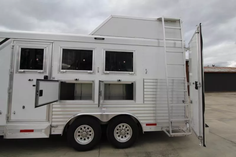 new Horse Trailers SMC Horse Trailers  for sale, in Woodland, WA Thumbnail 16