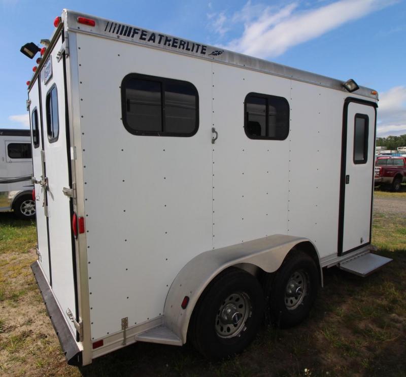 2001 Featherlite CWCF 2 HORSE TRAILER COLLAPSIBLE REAR TACK Horse