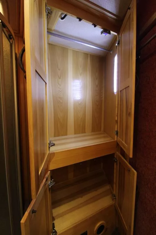 used Horse Trailers Sundowner Trailers  for sale, in Woodland, WA Thumbnail 30