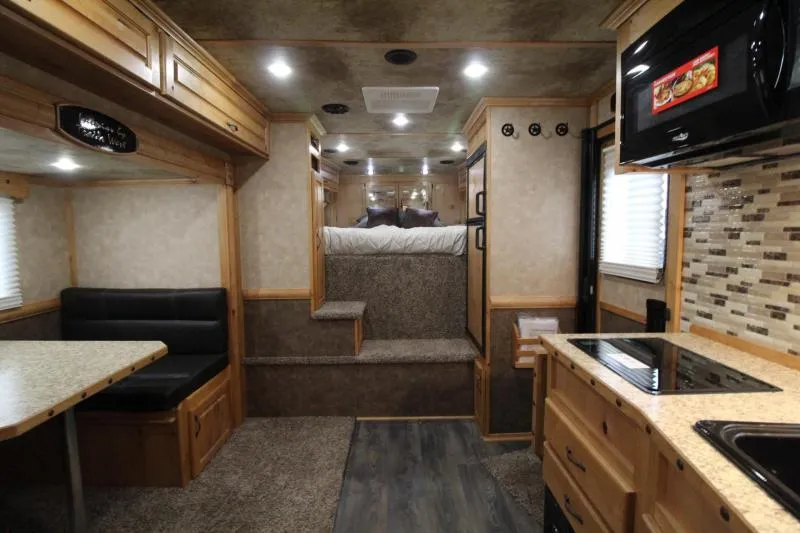 used Horse Trailers Trails West Manufacturing  for sale, in Woodland, WA Thumbnail 4