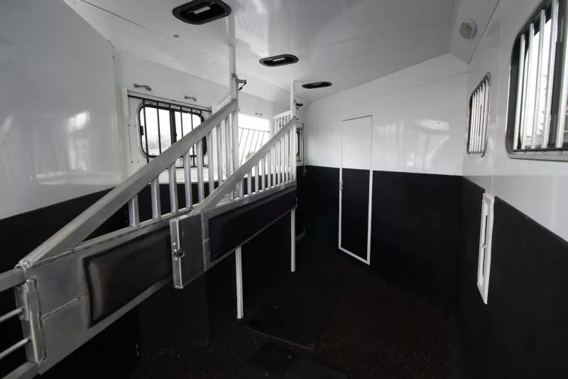 used Horse Trailers Trails West Manufacturing  for sale, in Woodland, WA Thumbnail 23