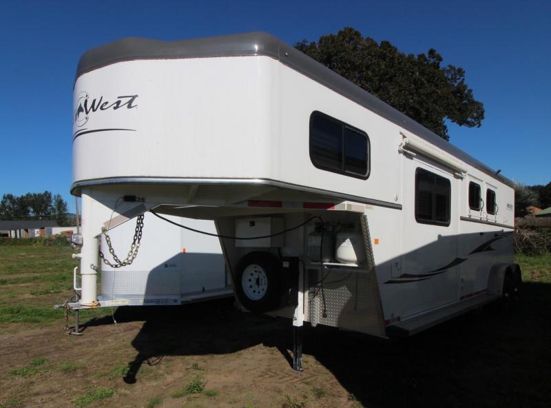 2016 Trails West SIERRA 2 HORSE TRAILER - SLIDE OUT- RAMP Horse Trailer 2016 Trails West SIERRA 2 HORSE TRAILER - SLIDE OUT- RAMP Horse Trailer