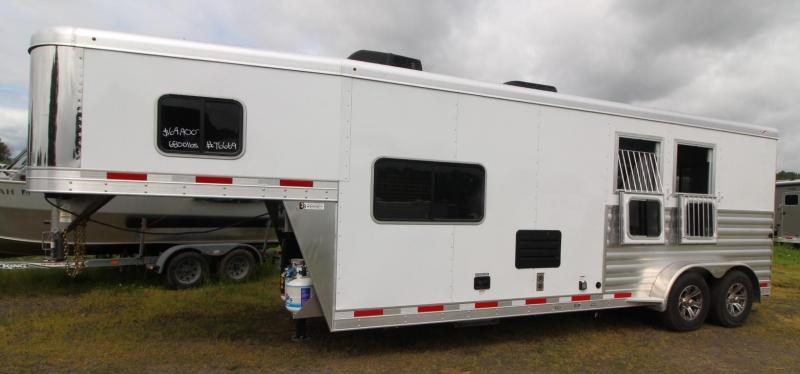 2022 Exiss Escape 7210 - 10ft SW Living Quarters Aluminum 2 Horse Trailer 2022 Exiss Escape 7210 - 10ft SW Living Quarters Aluminum 2 Horse Trailer