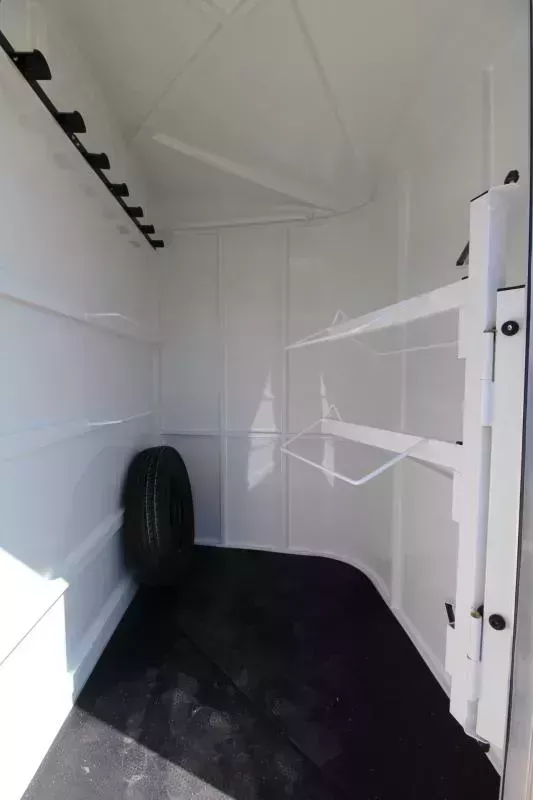 new Horse Trailers Thuro-Bilt  for sale, in Woodland, WA Thumbnail 4