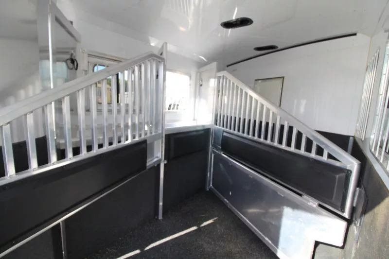 used Horse Trailers Exiss Trailers  for sale, in Woodland, WA Thumbnail 27