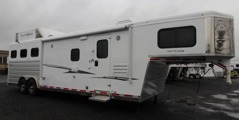 used Horse Trailers Trails West Manufacturing  for sale, in Woodland, WA Thumbnail 27